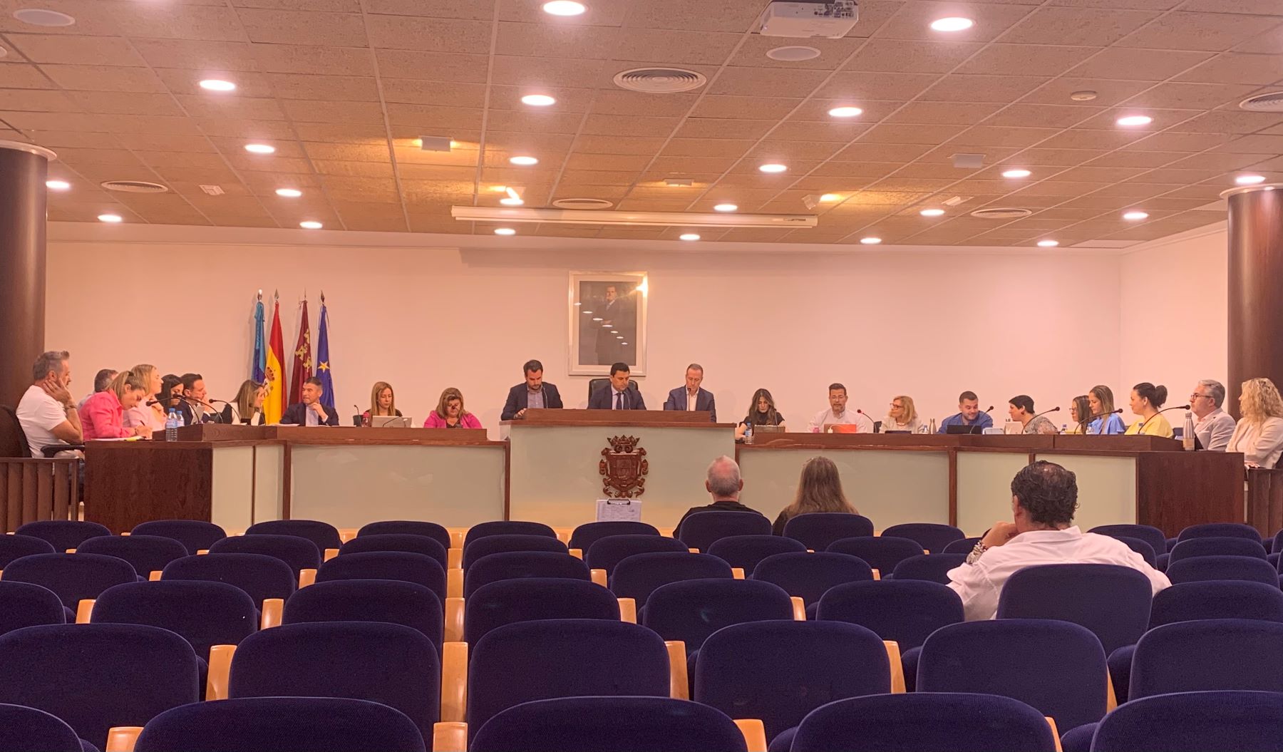 El Pleno aprueba el reglamento que regula la comisión de seguimiento en Destino del Ayuntamiento de San Javier 
